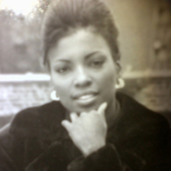 Meet your Posher, Cheryl - Picture 1 of 1